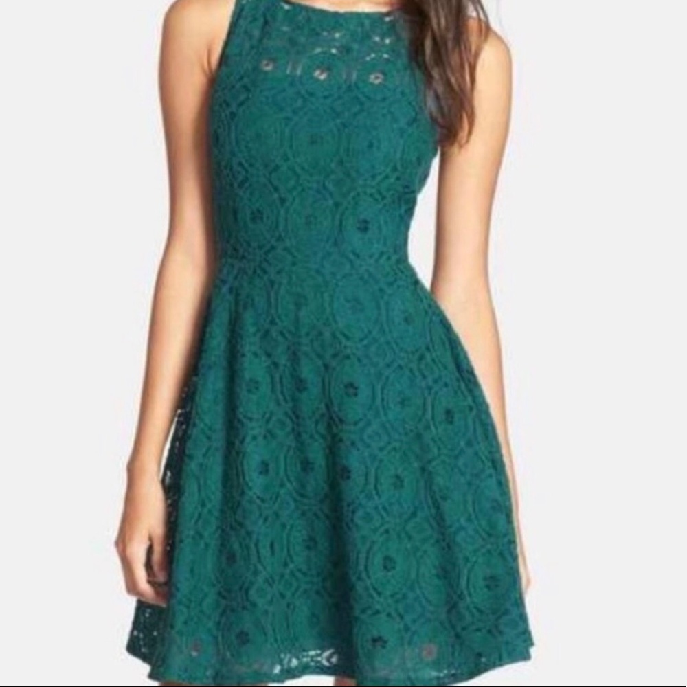 BB Dakota Green lace dress